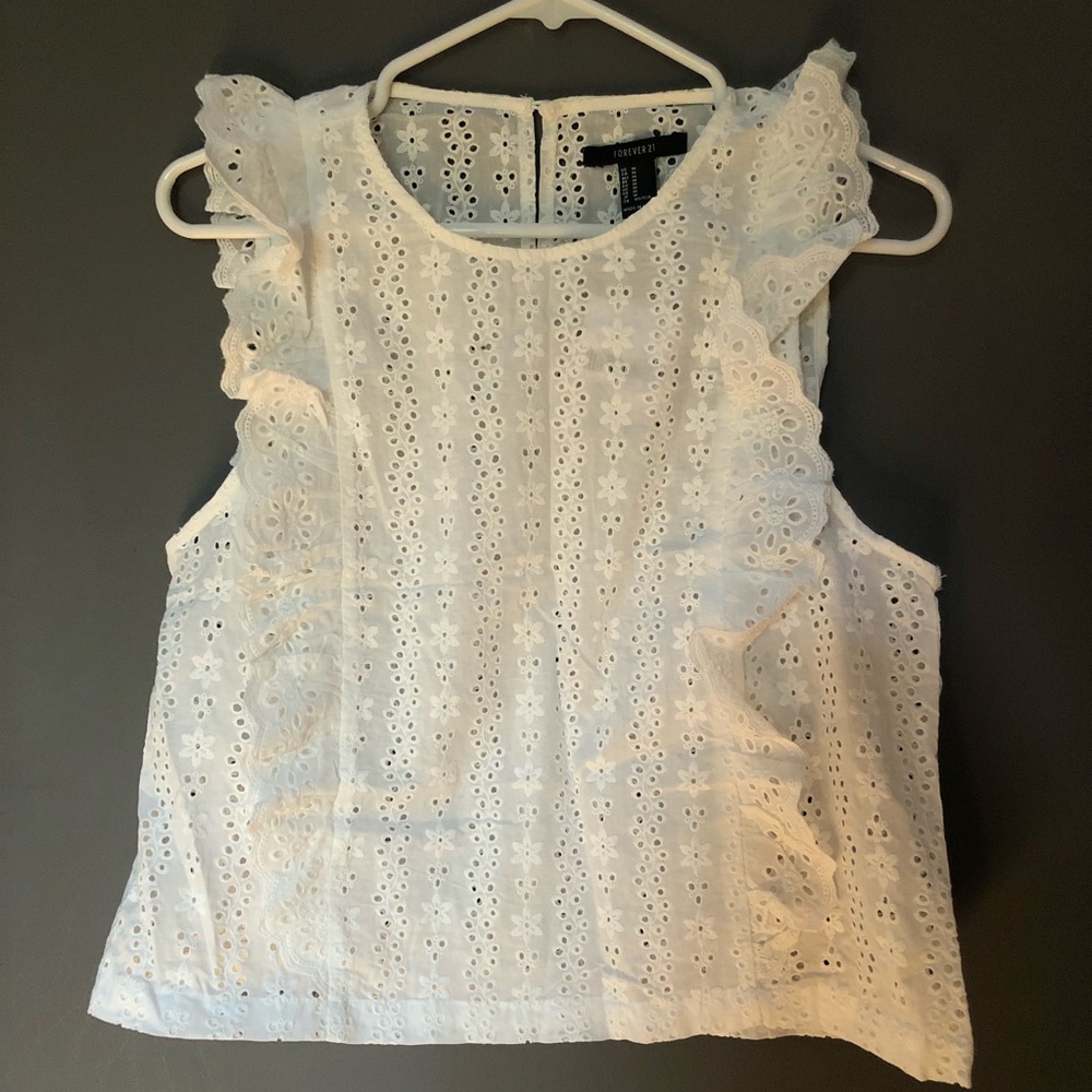 F21, NWT, White Eyelet Sleeveless Shirt